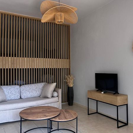 Anna Maria Views Apartment เนโอสมาร์มาราส ภายนอก รูปภาพ